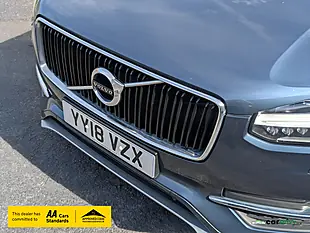 Used 2018 Volvo XC90 Momentum Denim Blue - Interior and Exterior details 5