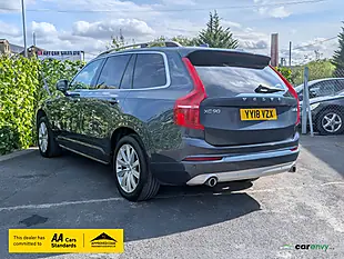 Used 2018 Volvo XC90 Momentum Denim Blue - Interior and Exterior details 9