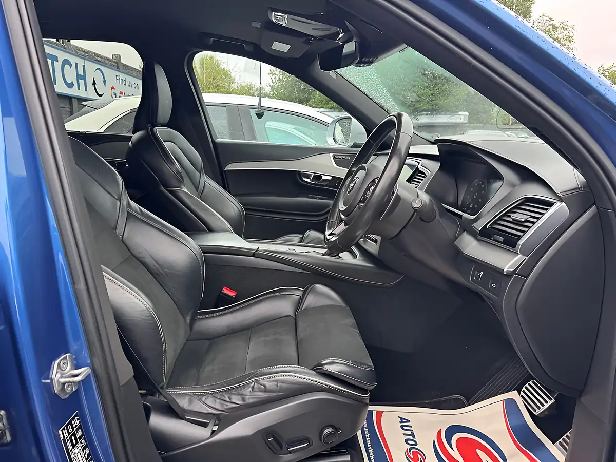 Used 2018 Volvo XC90 R-Design Blue - Interior and Exterior details 12