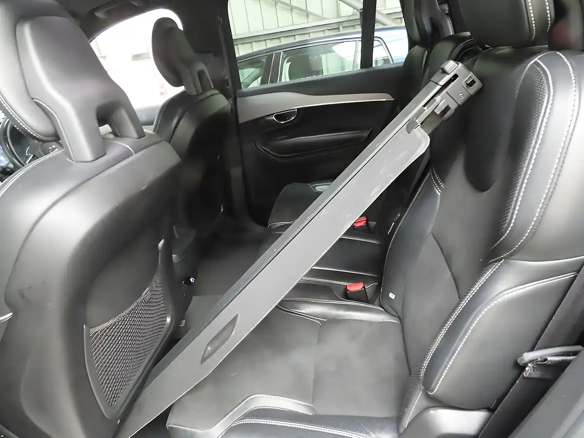 Used 2018 Volvo XC90 R-Design Grey - Interior and Exterior details 7