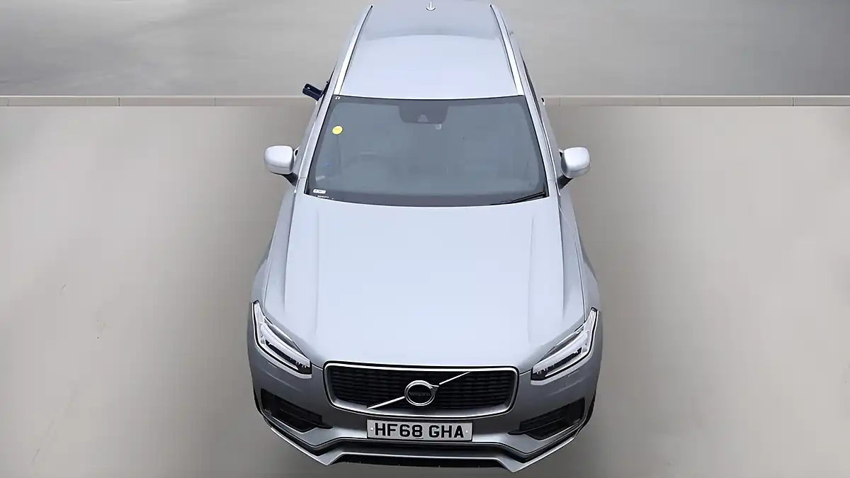 Used 2018 Volvo XC90 R-Design Silver - Interior and Exterior details 13