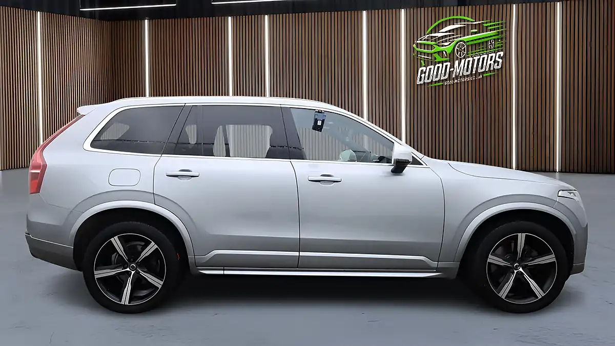 Used 2018 Volvo XC90 R-Design Silver - Interior and Exterior details 5