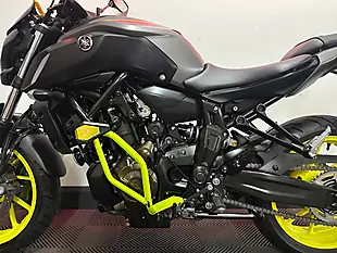 Used 2018 Yamaha MT-07 Abs Hyper-Naked Grey - Interior and Exterior details 16