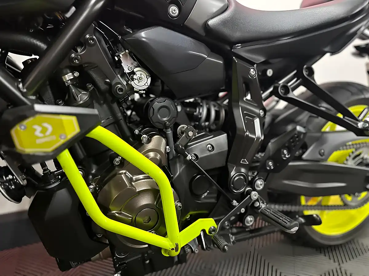 Used 2018 Yamaha MT-07 Abs Hyper-Naked Grey - Interior and Exterior details 20