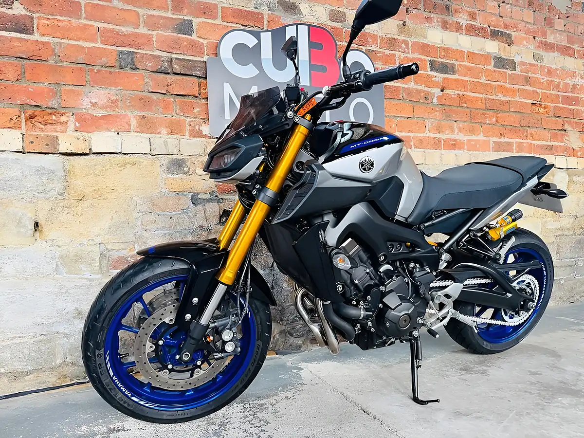 Used 2018 Yamaha MT-09 Sp Black - Interior and Exterior details 12