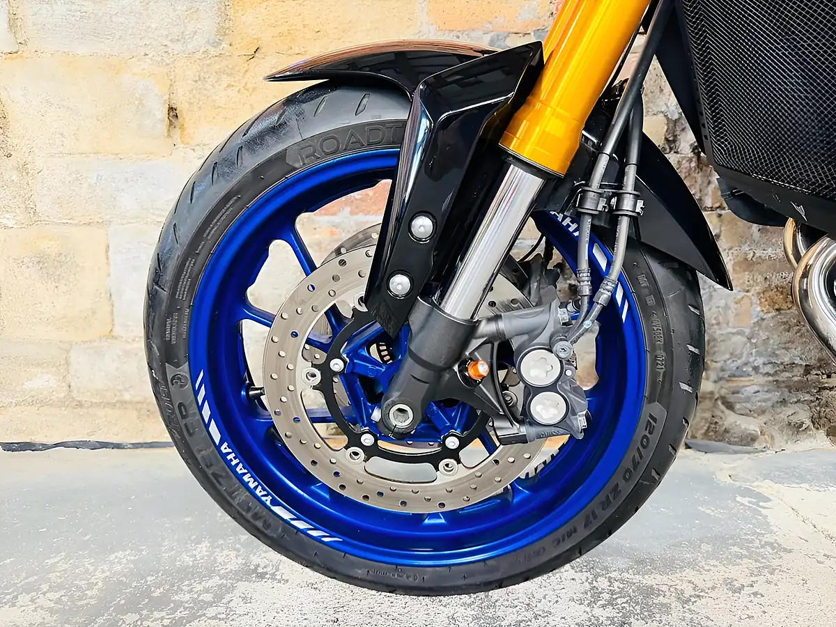 Used 2018 Yamaha MT-09 Sp Black - Interior and Exterior details 14
