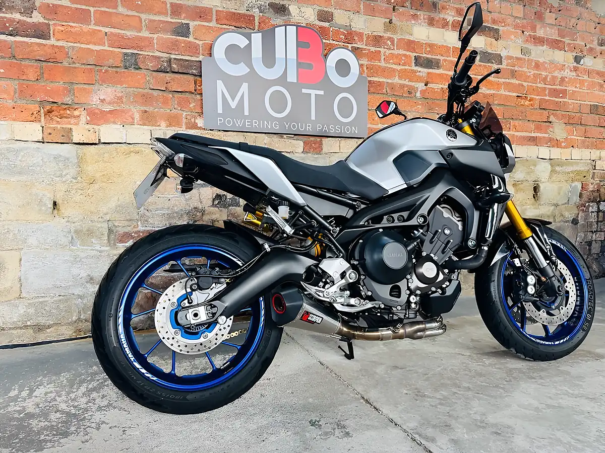 Used 2018 Yamaha MT-09 Sp Black - Interior and Exterior details 4