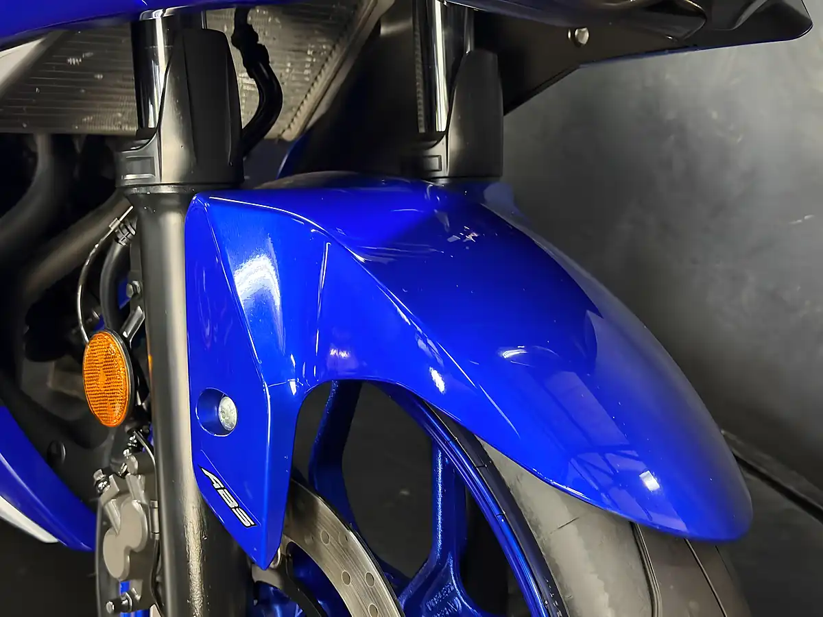 Used 2018 Yamaha R3 Abs Blue - Interior and Exterior details 11