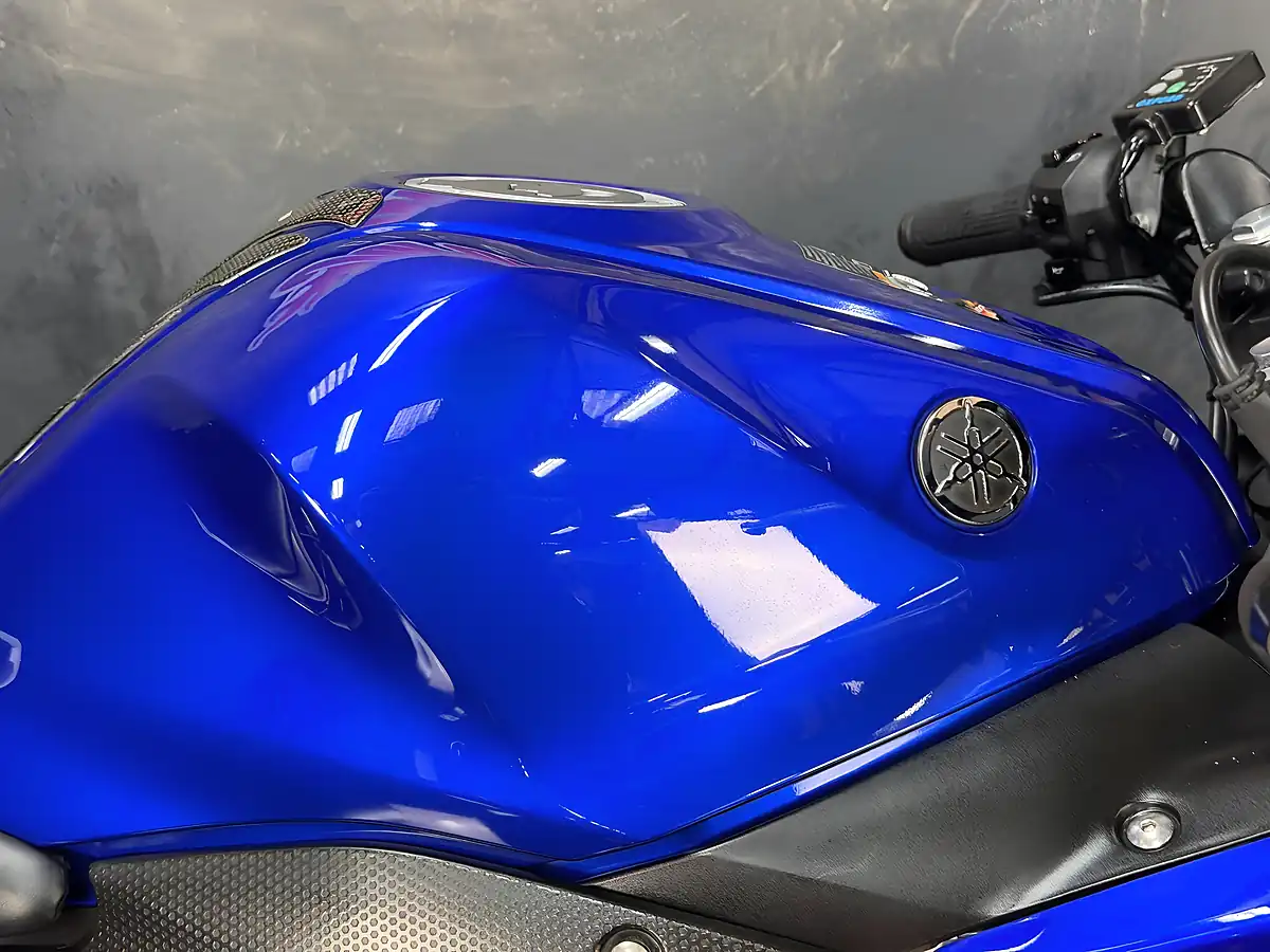 Used 2018 Yamaha R3 Abs Blue - Interior and Exterior details 19