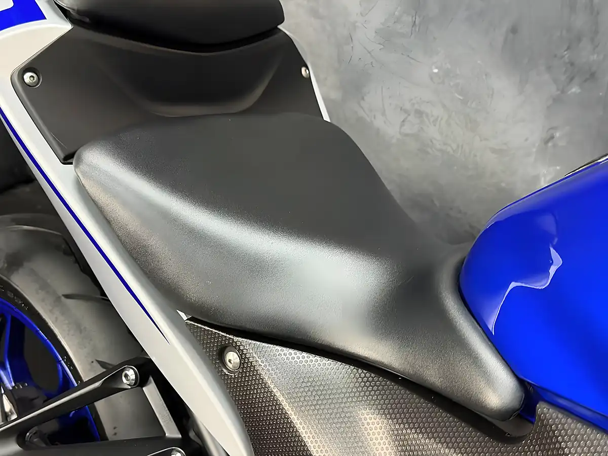 Used 2018 Yamaha R3 Abs Blue - Interior and Exterior details 20