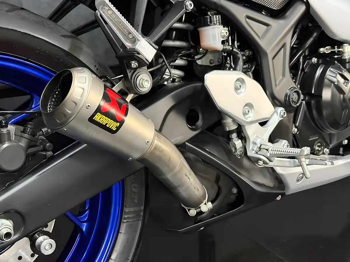 Used 2018 Yamaha R3 Abs Blue - Interior and Exterior details 6