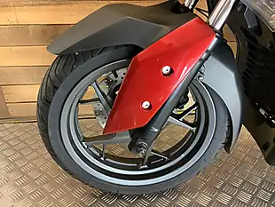 Used 2018 Yamaha X-Max Red - Interior and Exterior details 19