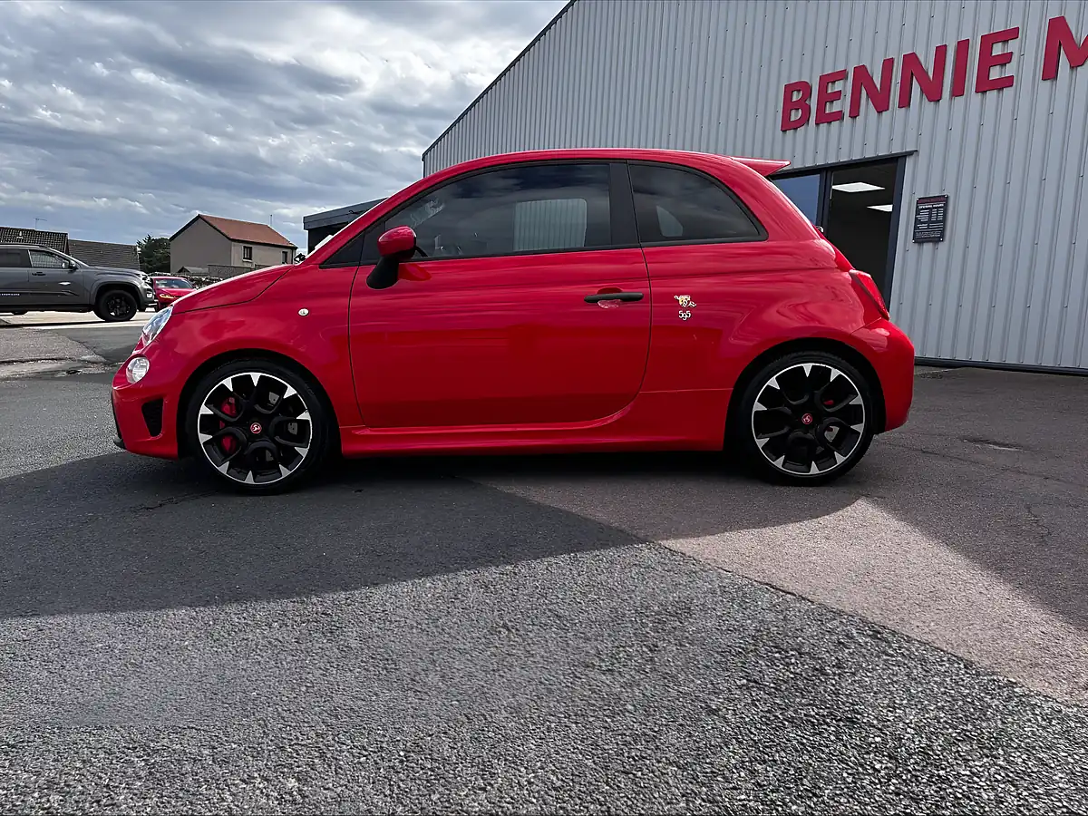 Used 2019 Abarth 595 Competizione Red - Interior and Exterior details 11