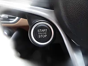 Used 2019 Alfa Romeo Giulia Super Blue - Interior and Exterior details 18