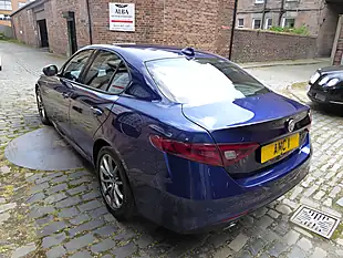 Used 2019 Alfa Romeo Giulia Super Blue - Interior and Exterior details 4