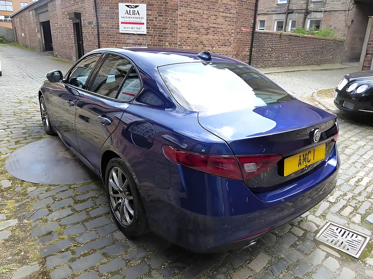 Used 2019 Alfa Romeo Giulia Super Blue - Interior and Exterior details 4