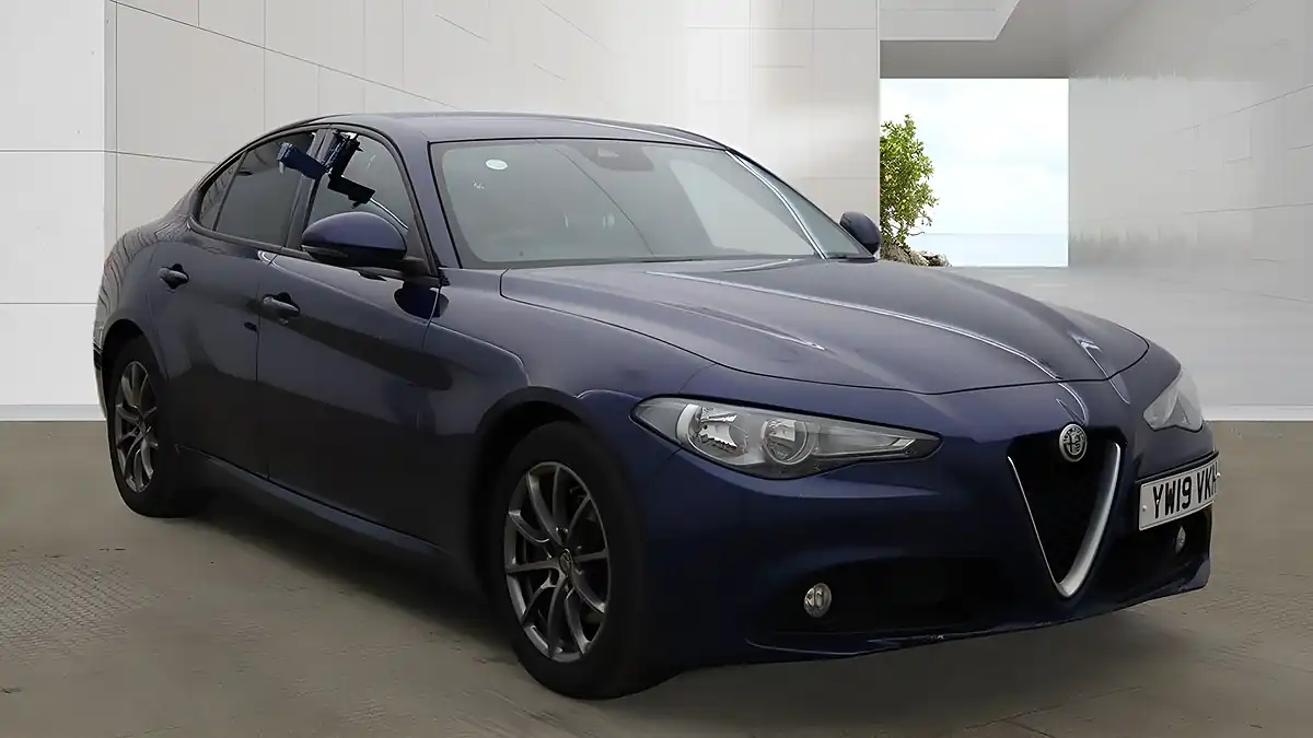 Used 2019 Alfa Romeo Giulia Super Montecarlo Blue - Interior and Exterior details 2