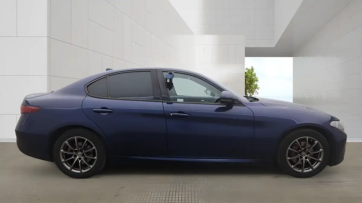 Used 2019 Alfa Romeo Giulia Super Montecarlo Blue - Interior and Exterior details 6