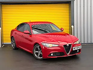 Used 2019 Alfa Romeo Giulia Super Red - Interior and Exterior details 14