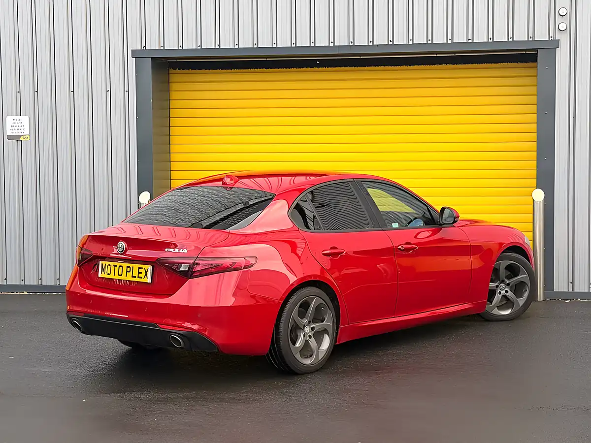 Used 2019 Alfa Romeo Giulia Super Red - Interior and Exterior details 15