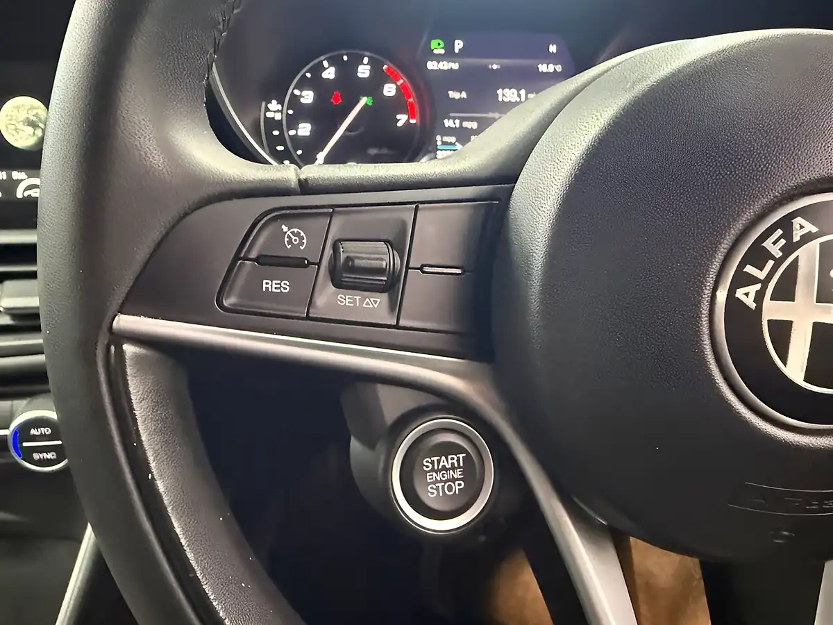 Used 2019 Alfa Romeo Giulia Super White - Interior and Exterior details 14
