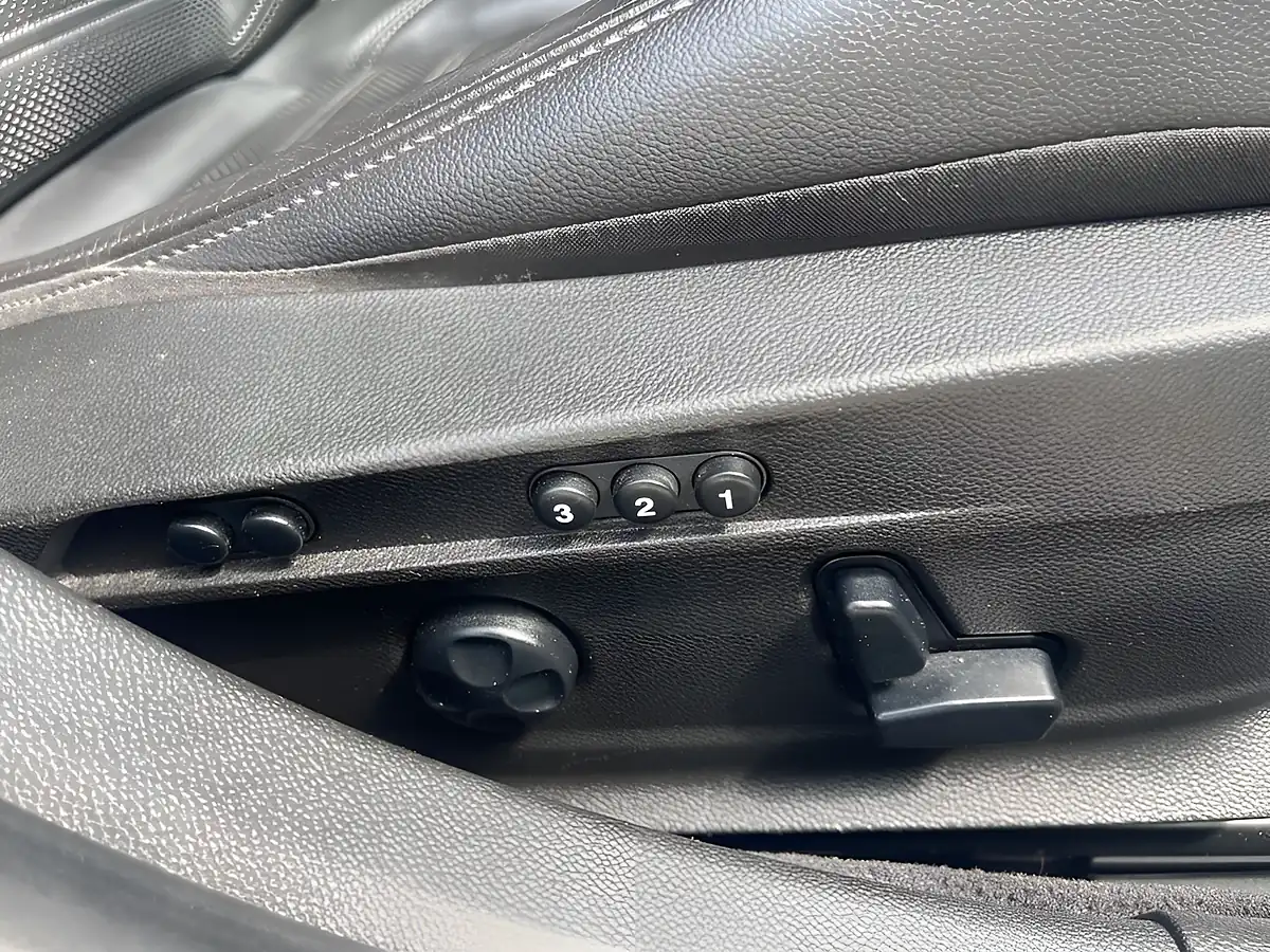 Used 2019 Alfa Romeo Giulia Veloce Grey - Interior and Exterior details 15