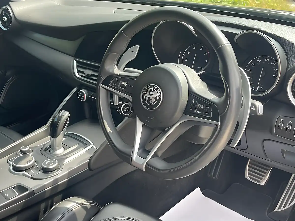 Used 2019 Alfa Romeo Giulia Veloce Grey - Interior and Exterior details 4