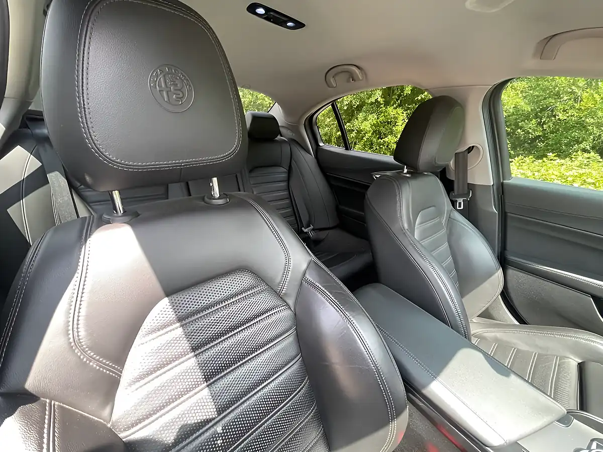 Used 2019 Alfa Romeo Giulia Veloce Grey - Interior and Exterior details 6