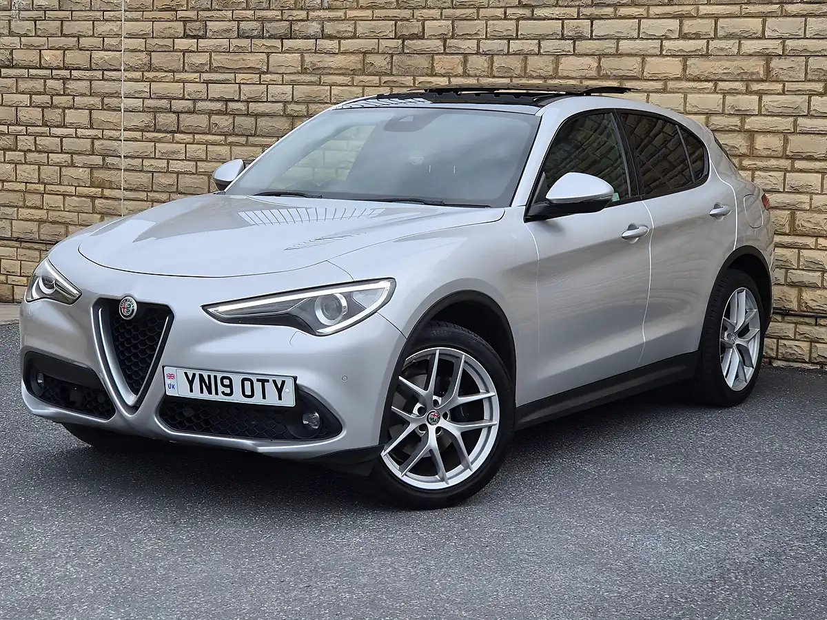 Used 2019 Alfa Romeo Stelvio Milano Edizione Grey - Interior and Exterior details 3