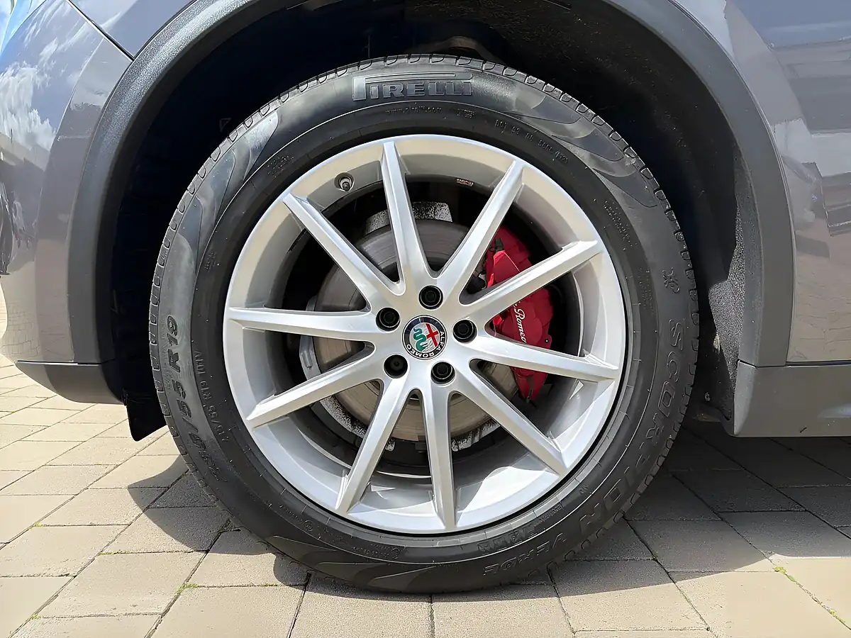 Used 2019 Alfa Romeo Stelvio Speciale Grey - Interior and Exterior details 7
