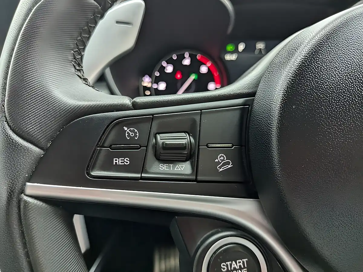 Used 2019 Alfa Romeo Stelvio Super Silverstone Grey - Interior and Exterior details 16