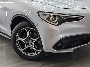 Used 2019 Alfa Romeo Stelvio Super Silverstone Grey - Interior and Exterior details 8