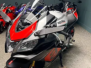 Used 2019 Aprilia RSV4 Rr Super Sports Grey - Interior and Exterior details 18