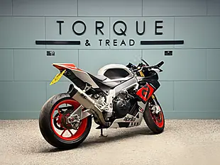 Used 2019 Aprilia RSV4 Rr Super Sports Grey - Interior and Exterior details 3