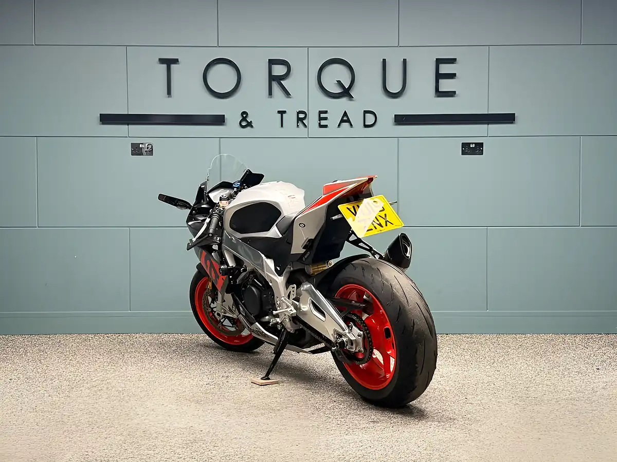 Used 2019 Aprilia RSV4 Rr Super Sports Grey - Interior and Exterior details 6