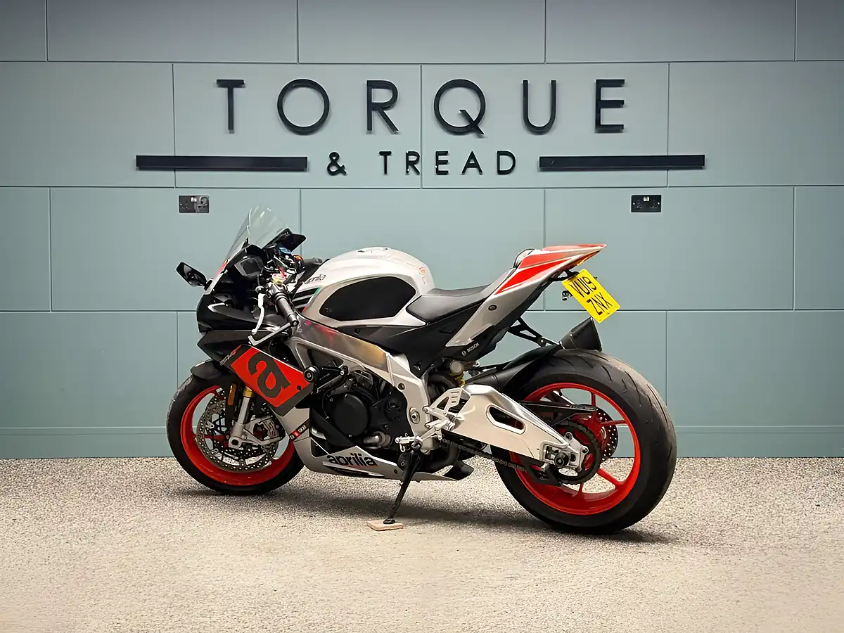 Used 2019 Aprilia RSV4 Rr Super Sports Grey - Interior and Exterior details 7