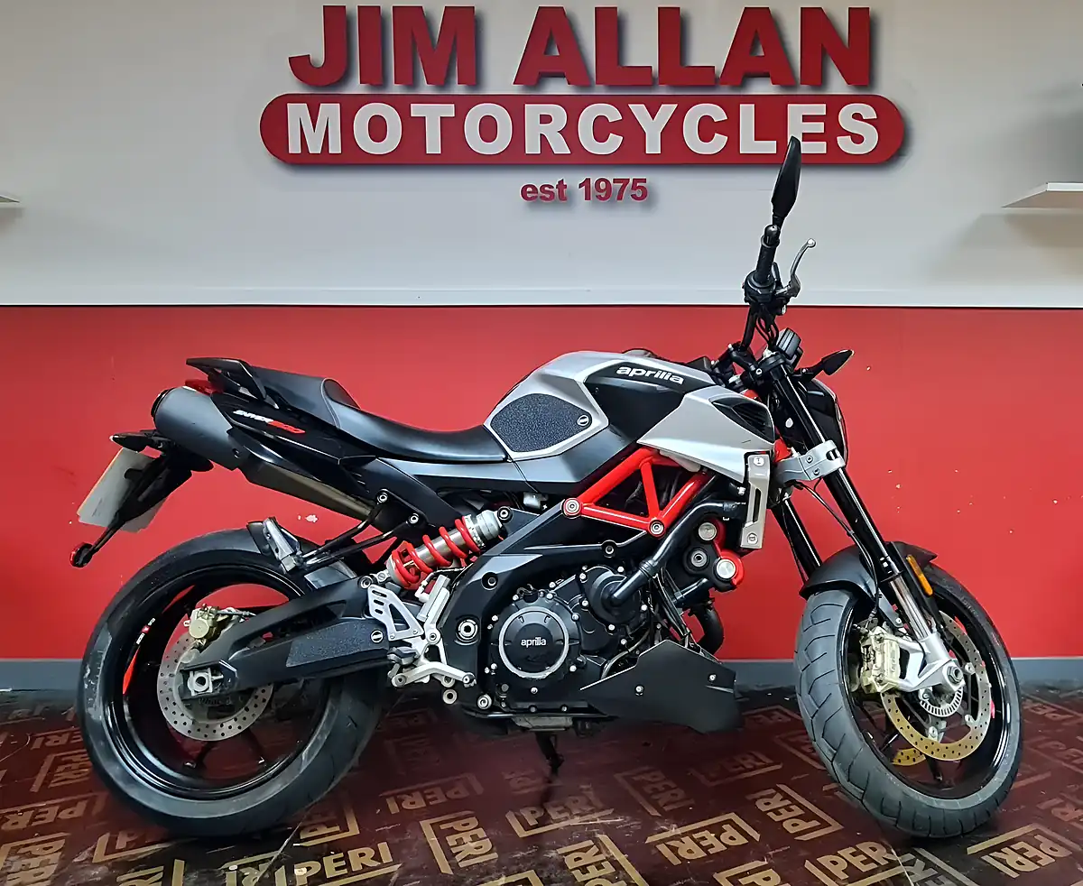 Used 2019 Aprilia Shiver 900 Grey - Front View