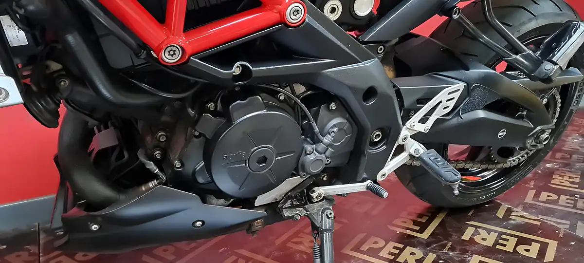 Used 2019 Aprilia Shiver 900 Grey - Interior and Exterior details 4