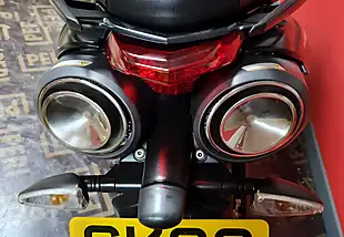 Used 2019 Aprilia Shiver 900 Grey - Interior and Exterior details 6