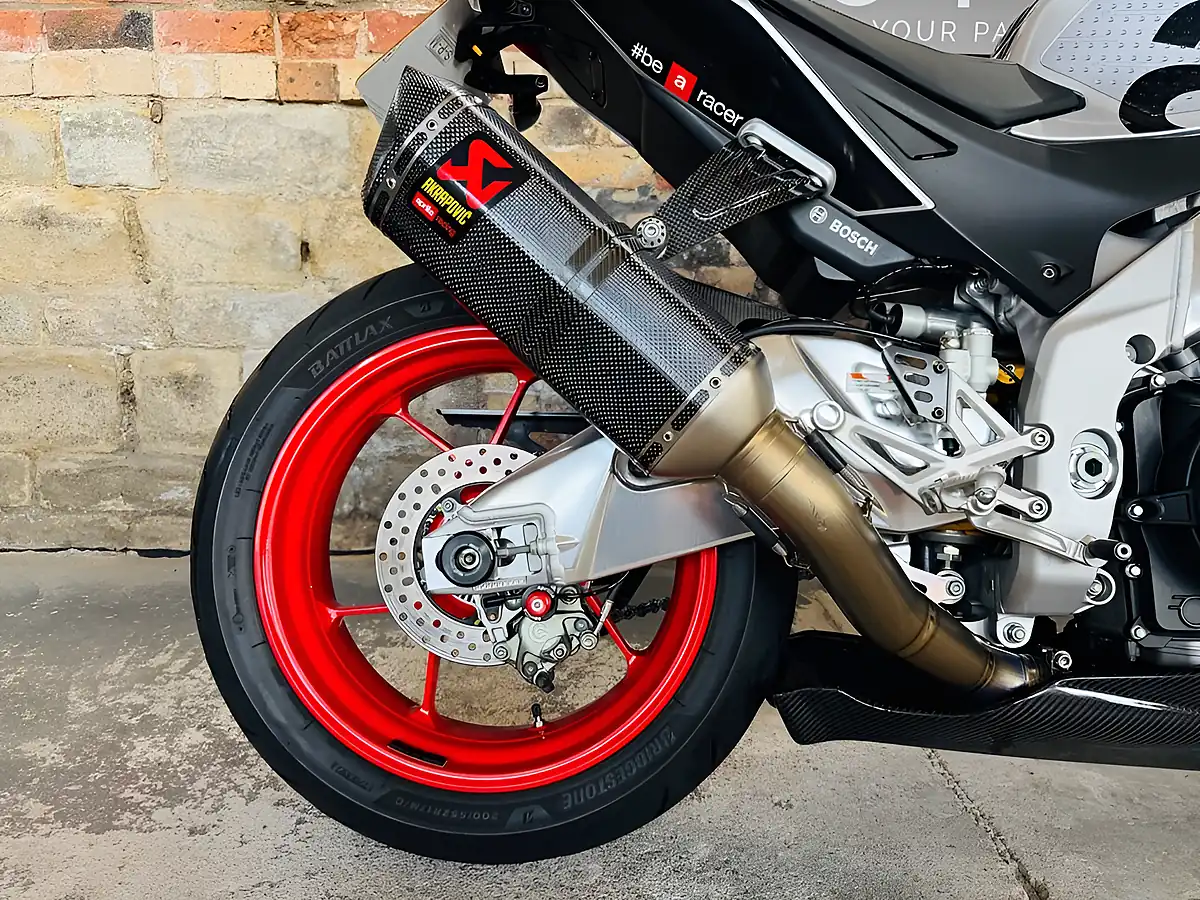 Used 2019 Aprilia Tuono 1100 V4 Factory Grey - Interior and Exterior details 10