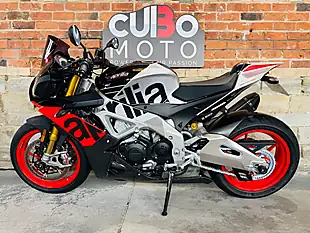 Used 2019 Aprilia Tuono 1100 V4 Factory Grey - Interior and Exterior details 11