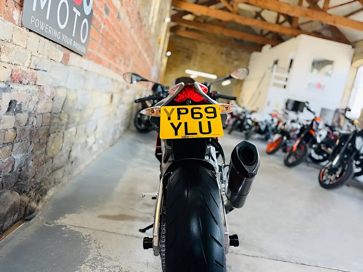 Used 2019 Aprilia Tuono 1100 V4 Factory Grey - Interior and Exterior details 18