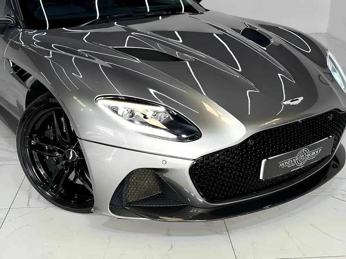 Used 2019 Aston Martin Dbs Superleggera Green - Interior and Exterior details 12