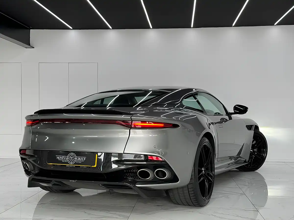 Used 2019 Aston Martin Dbs Superleggera Green - Interior and Exterior details 5