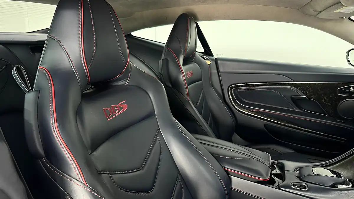 Used 2019 Aston Martin Dbs Superleggera Green - Interior and Exterior details 7