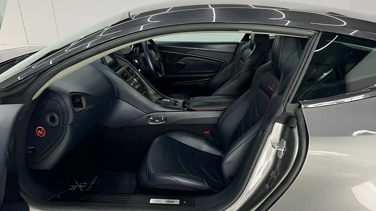 Used 2019 Aston Martin Dbs Superleggera Green - Interior and Exterior details 8