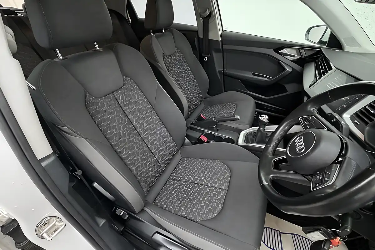 Used 2019 Audi A1 30 Sport White - Interior and Exterior details 6
