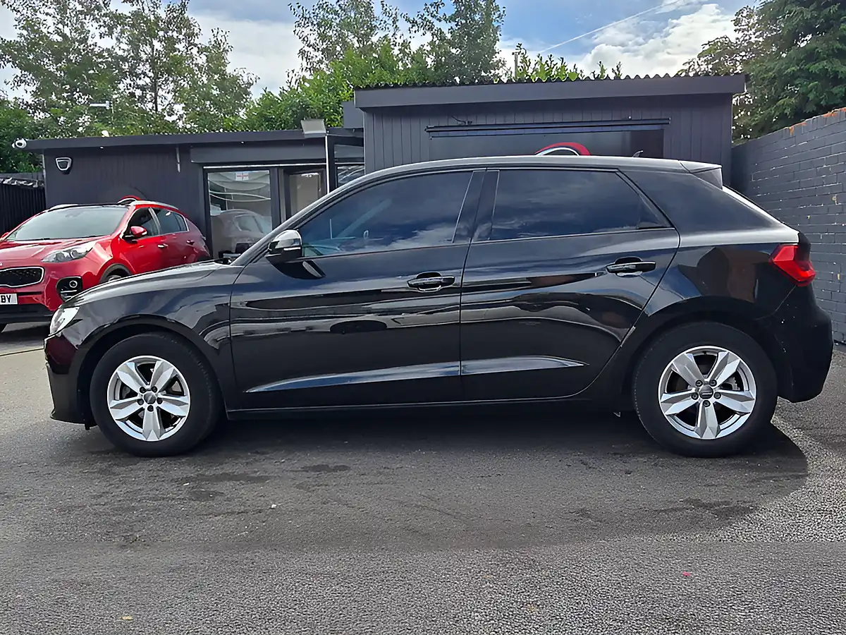 Used 2019 Audi A1 Se Sportback Black - Interior and Exterior details 6