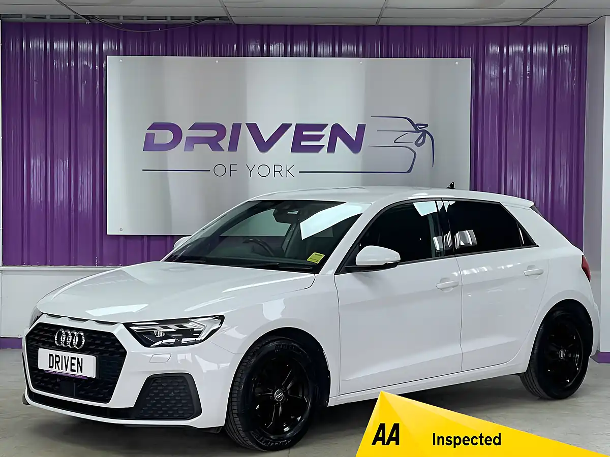 Used 2019 Audi A1 Se White - Front View