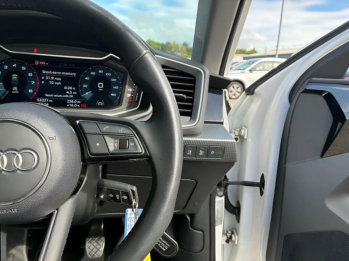 Used 2019 Audi A1 Sport White - Interior and Exterior details 10